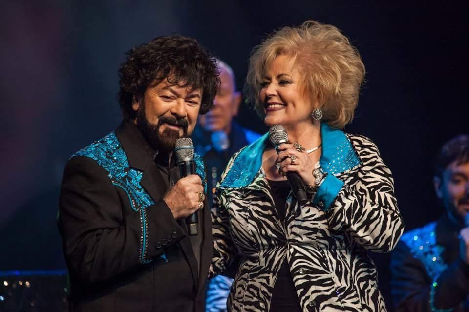 32e505eb5d2a428da6f4bfe74827b221